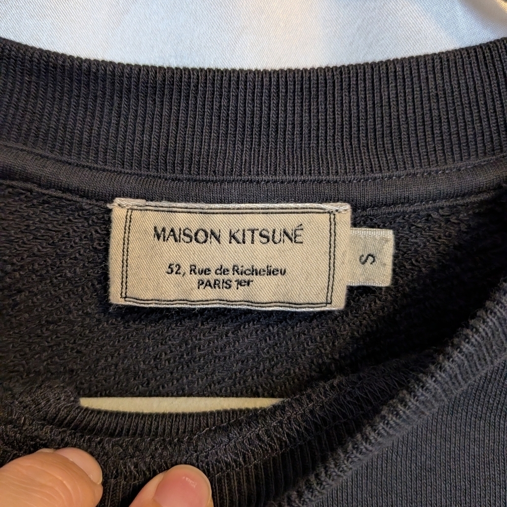 MAISON KITSUNE Faded Black Crewneck Sweater with Fox Patches Size Small - Picture 4 of 6